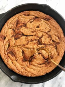 Cinnamon Roll Skillet Cookie