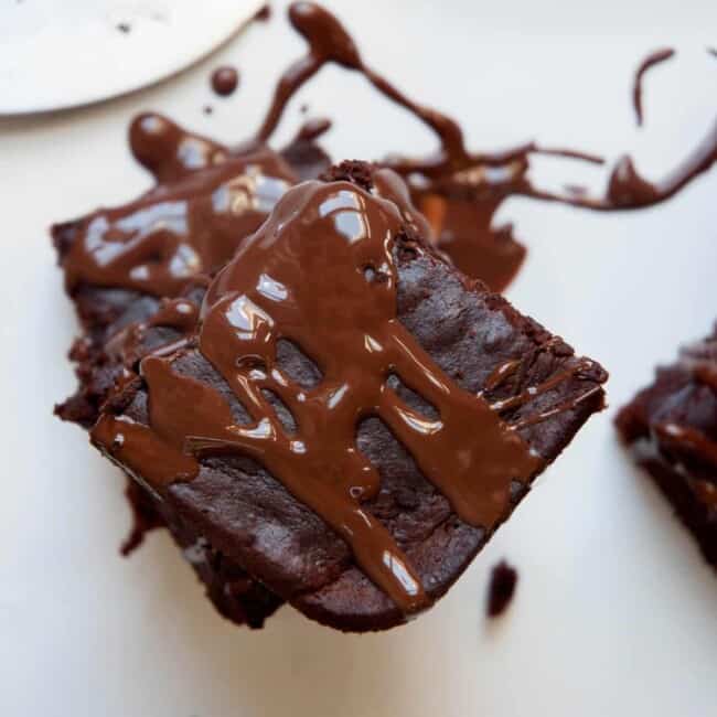 brownies with chocolate drizzle