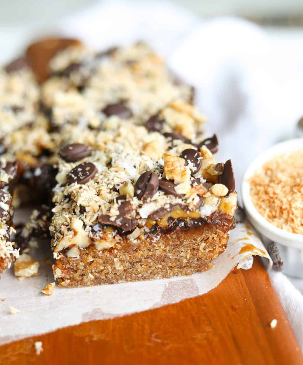 side shot of healthier magic bar