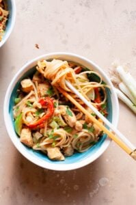 Easy Chicken Pad Thai Recipe