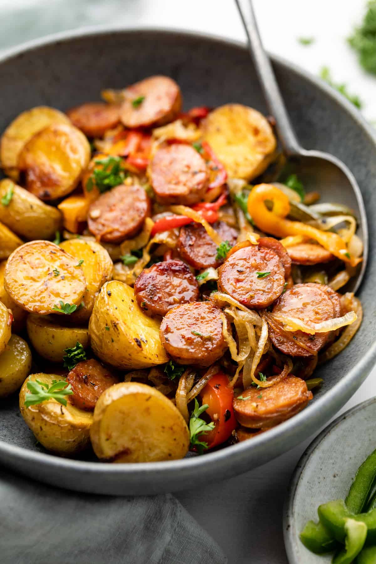 https://www.erinliveswhole.com/wp-content/uploads/2023/03/sheet-pan-sausage-and-peppers-9.jpg