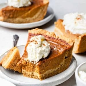 Gluten Free Pumpkin Pie (Paleo Recipe)