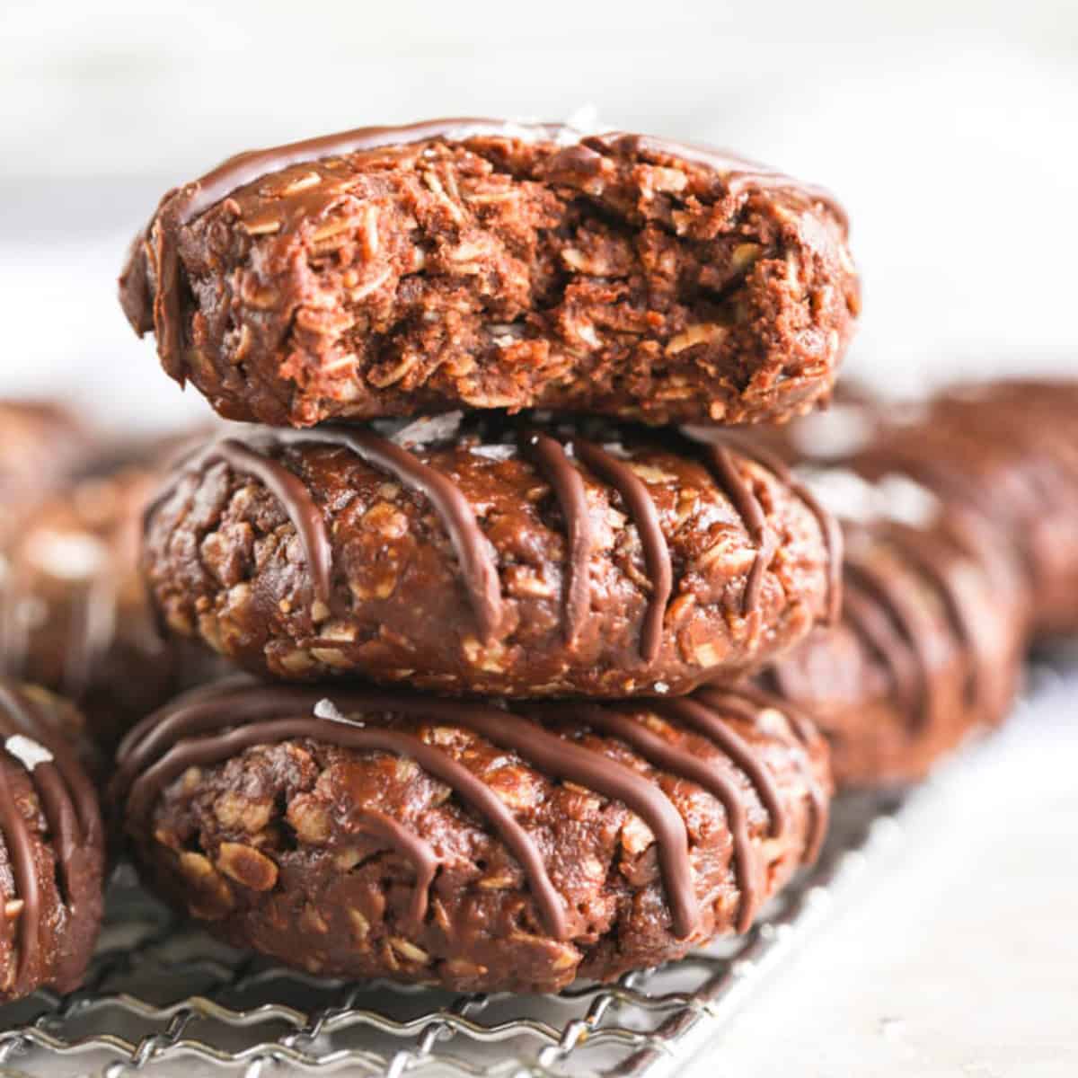 Healthy No Bake Oatmeal Cookies