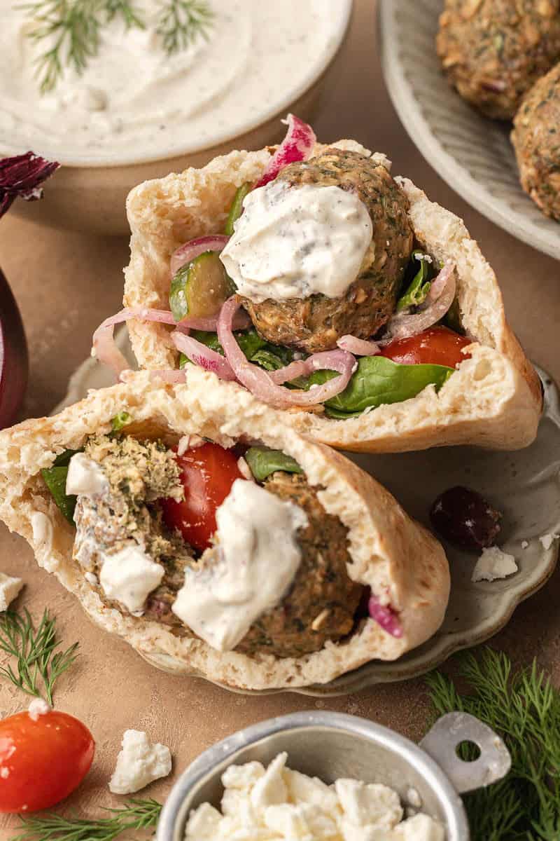 lemon dill meatballs in pita