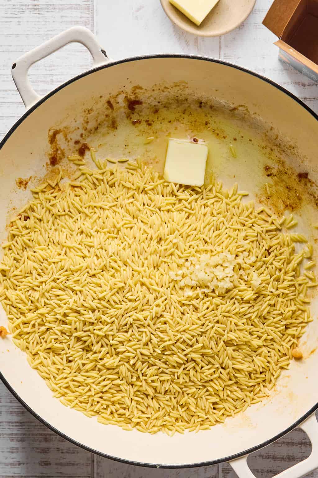Orzo in pan